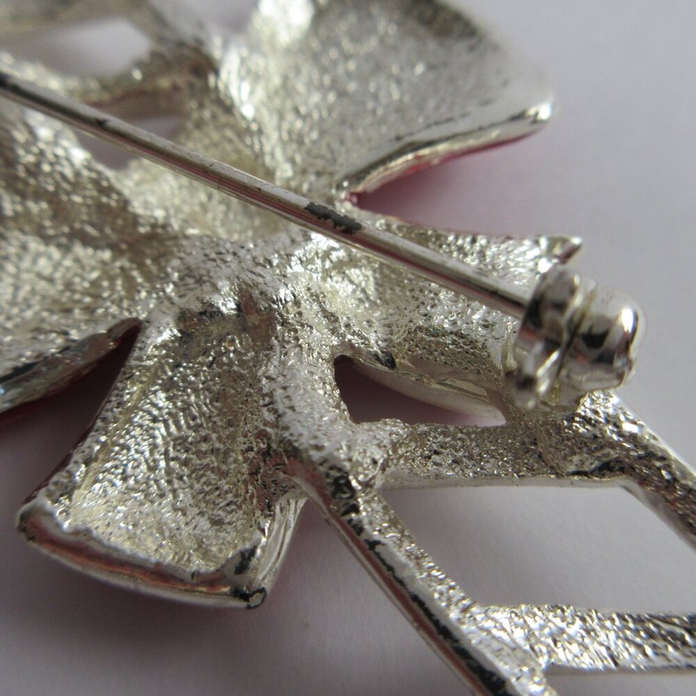 Candy Cane Brooch Pin Enamal Red Bow Holiday Christmas Silver Tone Openwork - Picture 7 of 9